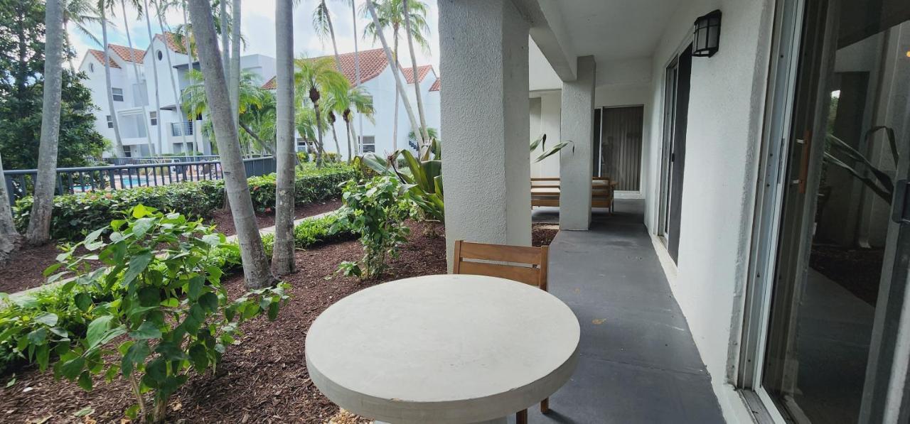 Dharma Home Suites Dania Beach At Sheridan Ocean Club Esterno foto