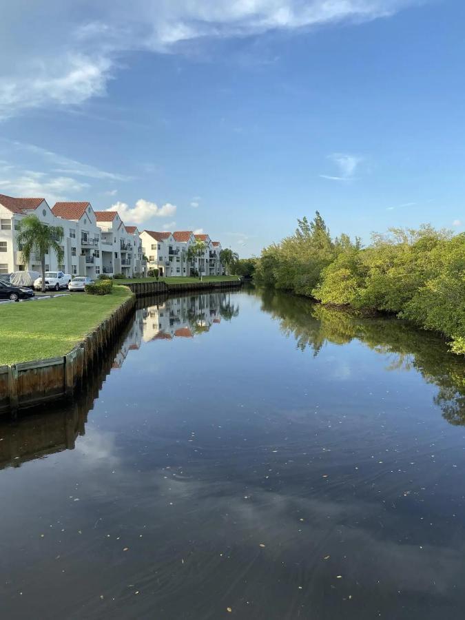 Dharma Home Suites Dania Beach At Sheridan Ocean Club Esterno foto